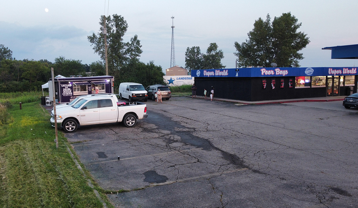 Ustaad Da Dhaba food truck parking area